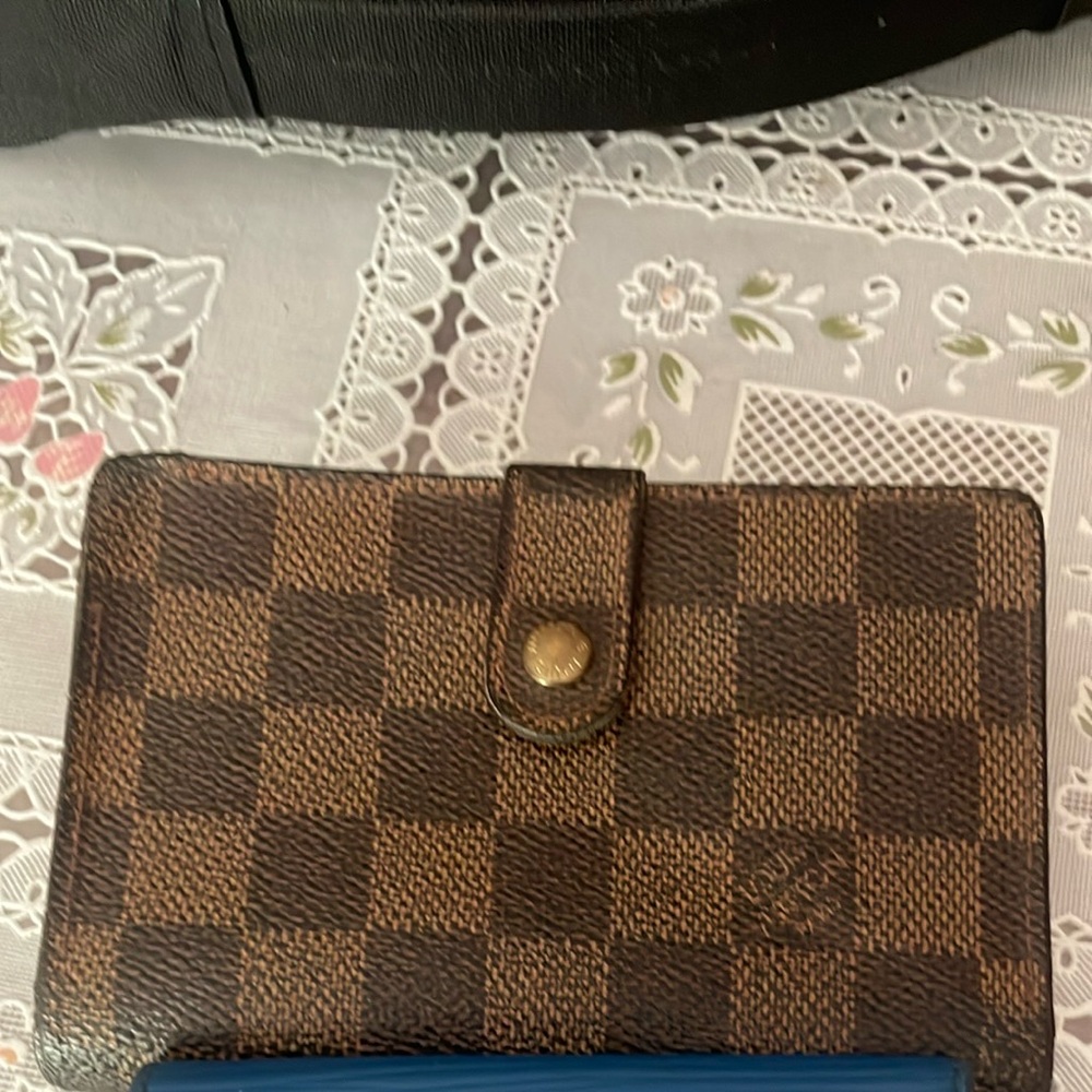 LV Damier Ebene wallet